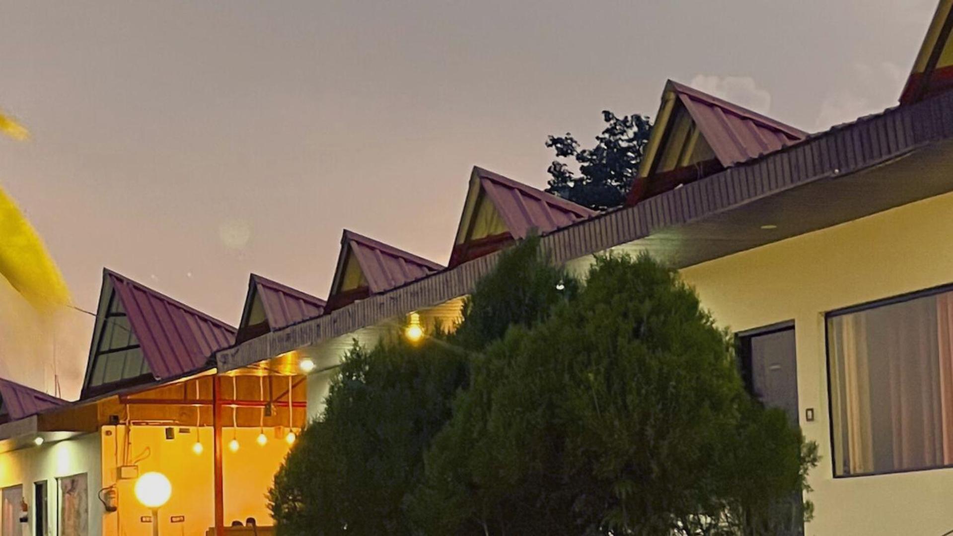 Haut Monde King'S Paradise Resort Kanatal Luaran gambar
